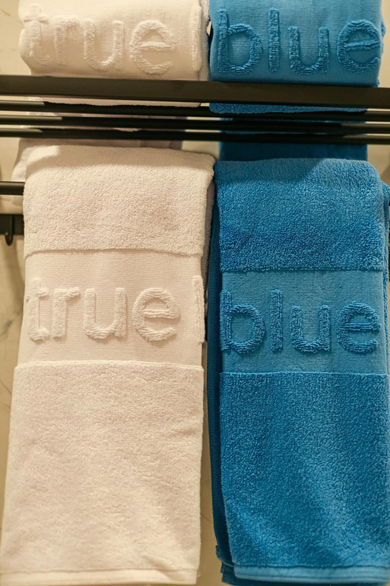 True Blue Hotel Menteng Джакарта Екстериор снимка