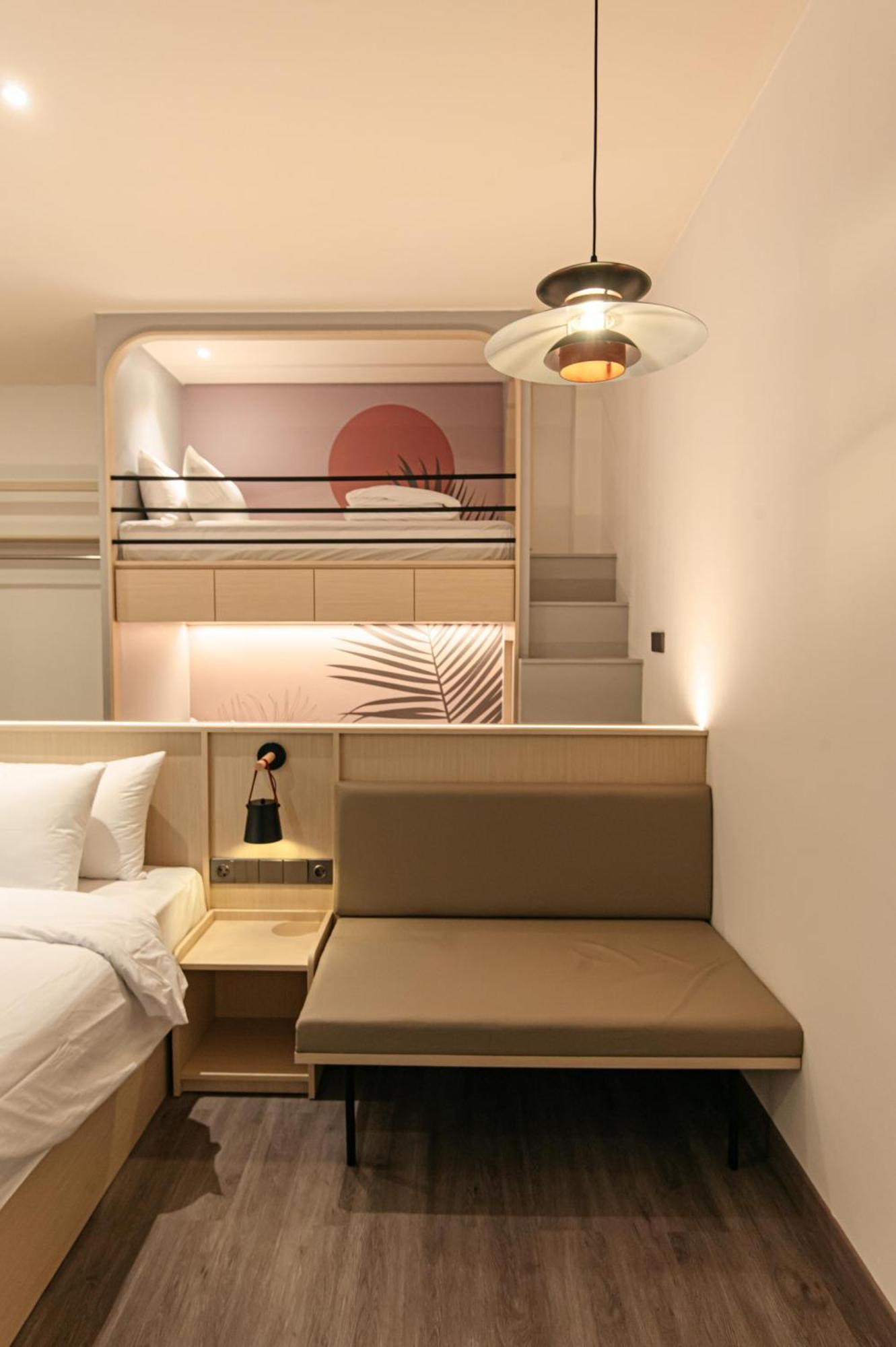 True Blue Hotel Menteng Джакарта Екстериор снимка
