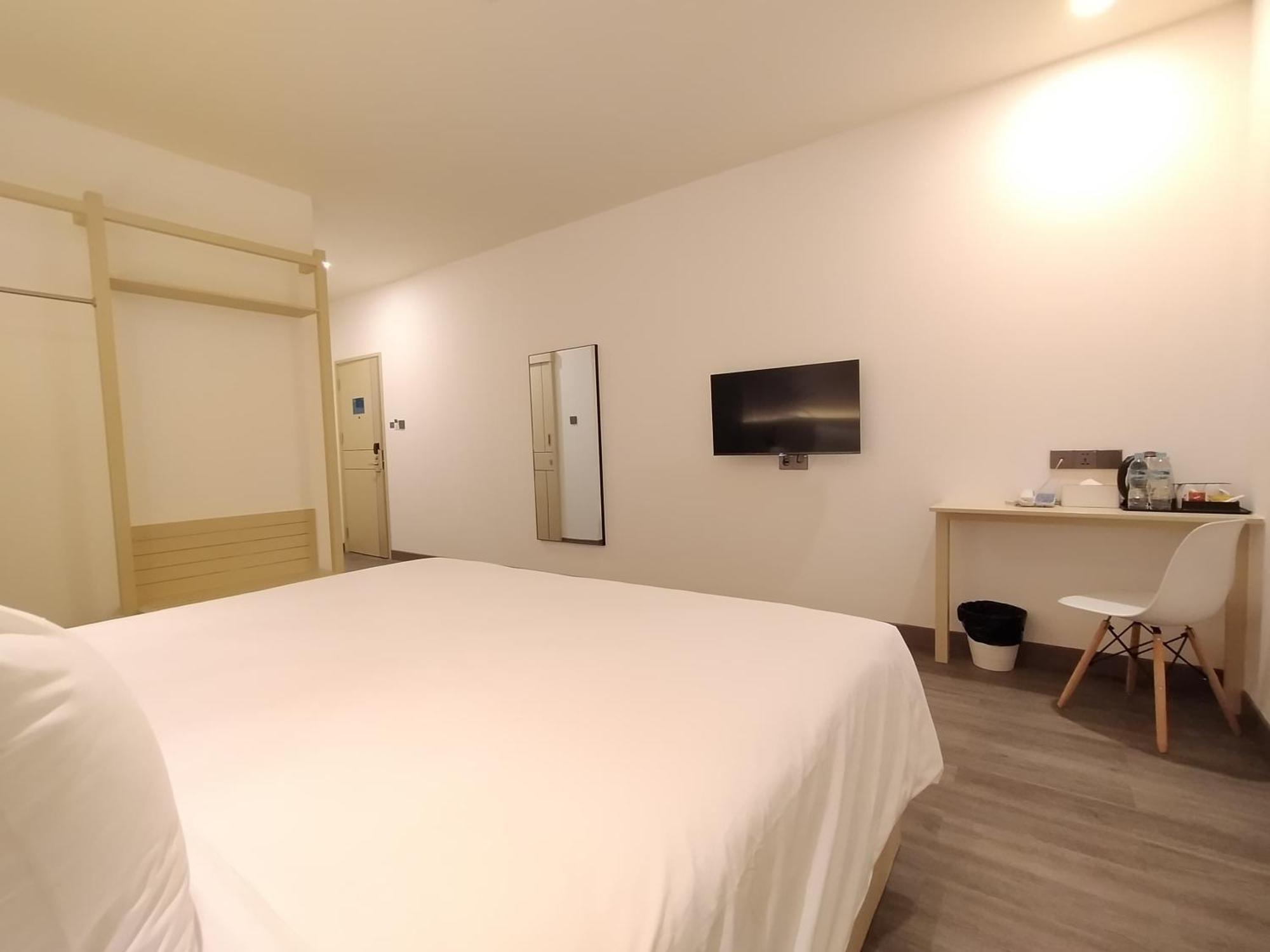 True Blue Hotel Menteng Джакарта Екстериор снимка